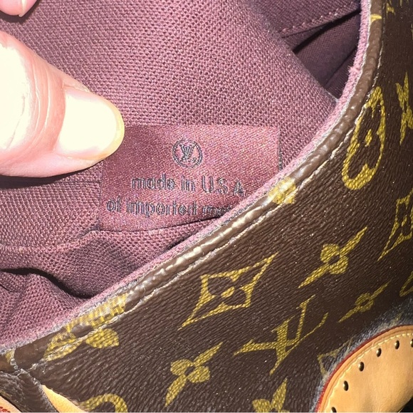 LOUIS VUITTON Saint Cloud NM MM - Picture 8 of 15